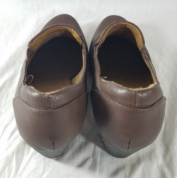 Basic Edition Mule Clog Shoes Brown Heels sz 7 M - Picture 7 of 8
